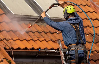 Démoussage et hydrofuge de toiture à Arbot